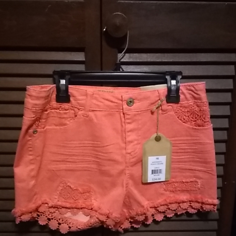 Peach Desire Girls shorts, size 16